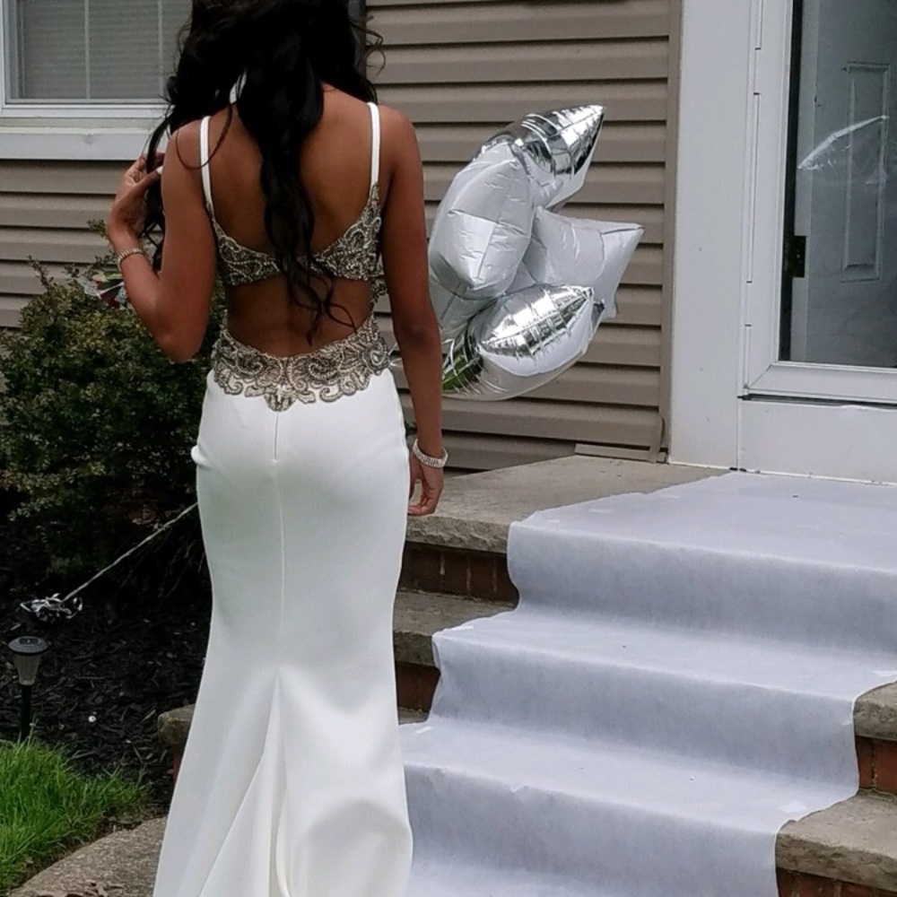 Prom Dress - Picture 3 of 3
